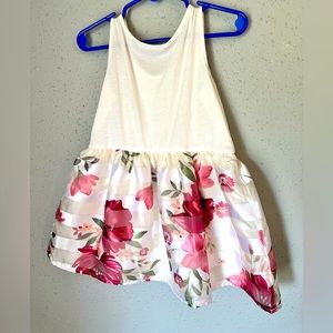 This is a white with floral design toddler dress size 3T